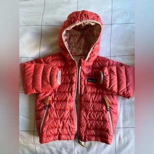 Patagonia down sweater jacket with hood 2T